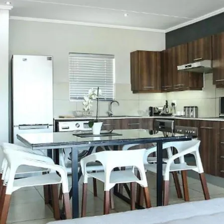 Luxury Apartment In Sandown Johannesburg Exterior photo